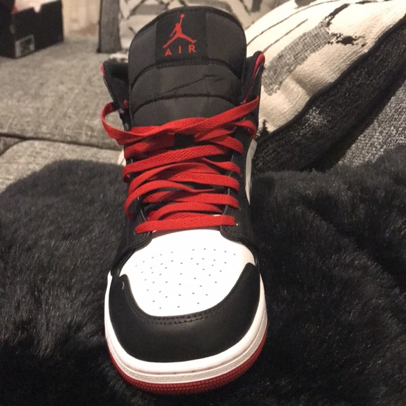 Worn once - Picture 2 of 3